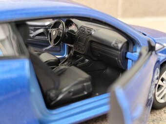 Predám tento kovový model vw scircooco. Otvaratelna kapota a - 9