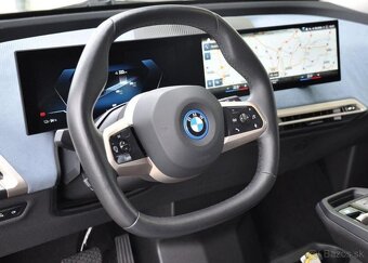 BMW iX xDrive40 326k 240 kw - 9