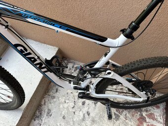 Horsky bicykel celoodpruzeny Giant - 9