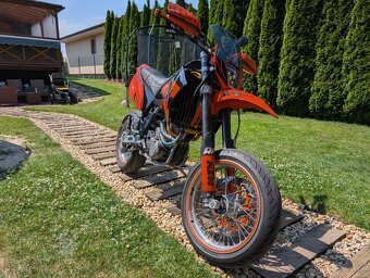 KTM LC4 640 supermoto v TP A2 - 9