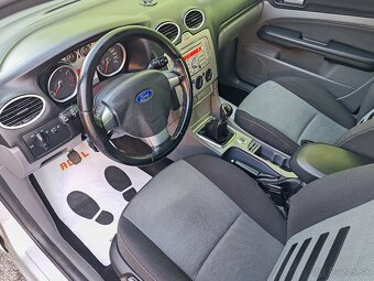Ford Focus Kombi 1.6 Benzín - 9