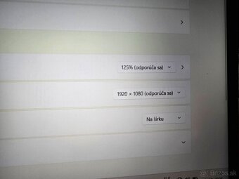 ASUS Zenbook 14 OLED s Ryzen 7 procesorom 8 generacie radeon - 9