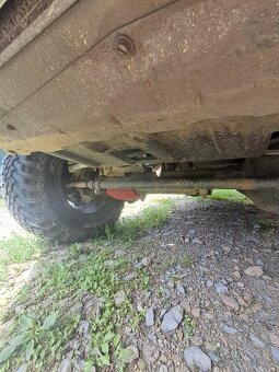 Predám Jeep Cherokee - 9