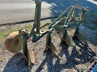 Pluh stvoradličny - 9