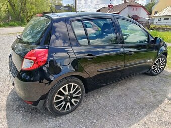 Renault Clio 1.2 benzín 55 KW - 9