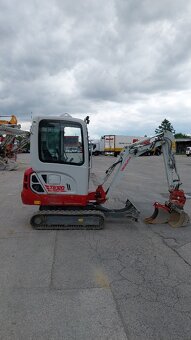 TAKEUCHI TB320 - 2165 KG - 9