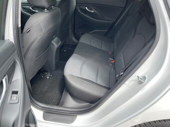 Hyundai i30 CW 1.6 CRDi Family - 9