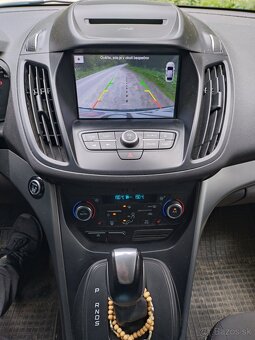 Predám SUV Ford Kuga 4x4 automat - 9