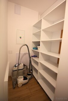NA PREDAJ: Moderný 4-izbový byt blízko centra PO - 9