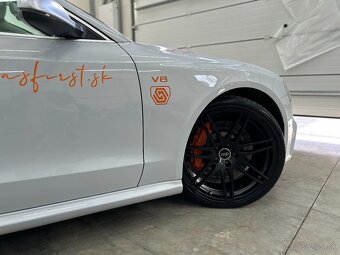 Audi RS5 V8 4.2 FSI quattro S-tronic - 9