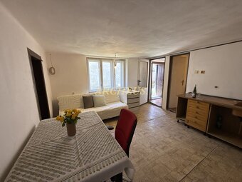 Predaj: 3-izb. rodinný dom v Horných Orešanoch so záhradou - 9