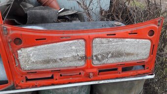Predám diely karosérie zo Škody 120L/105 - Typ M - 9