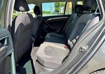 Volkswagen Golf 2,0 TDI DSG COMBI nafta automat 110 kw - 9