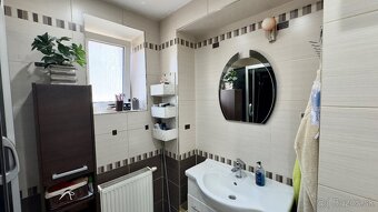 Štýlový 3 izbový byt s vlastným dvorom a parkovaním Sečovce - 9