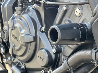 Yamaha MT 07 - 9