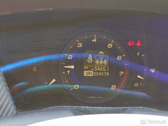 Honda Civic 1.8 - 9