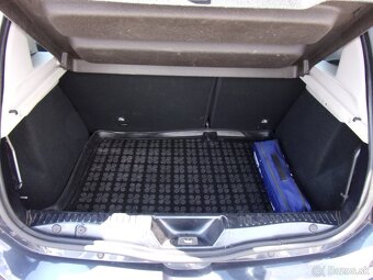 Dacia Sandero 1,2 -54 kw benzín - 9