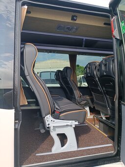 Iveco Rosero First FLHI 27+1+1 - 9