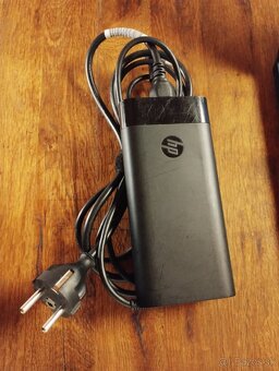 HP Omen 15  Herný notebook v TOP stave - 9