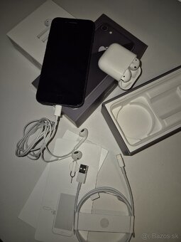 Apple iPhone 8, Space grey, 68 GB + AirPods - 9