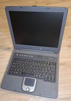 Acer Travel Mate 240 - 9