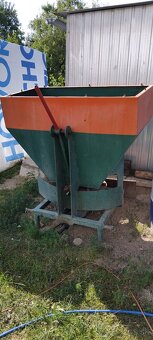 Rozmetadlo umelých hnojív.piesku - 9