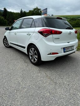 Hyundai i20 active - 9