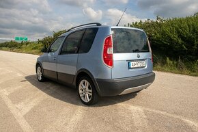 Skoda Roomster Scout - 9