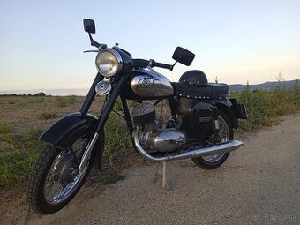 ČZ 175 Deluxe - 9