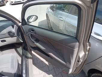 Alfa Romeo 147 1.9 JTD - 9