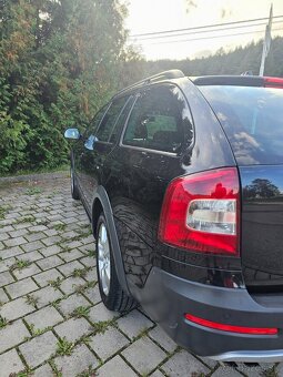 Skoda Octavia Scout 2.0 TDI 4x4 - 9