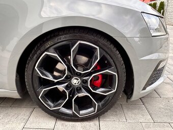 Škoda Octavia Combi 2.0 TDI RS DSG 4x4 - 9