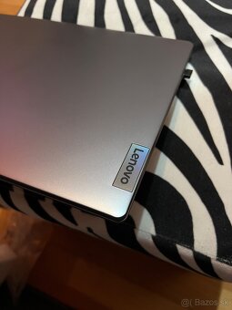 Lenovo IdeaPad3 slim velkost15,6” - 9