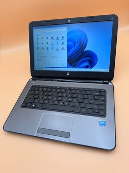 Notebook 14" HP.Intel Celeron 2x2,16GHz.8gb ram.120g SSD - 9