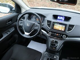 Hondu CR-V r.2017 4x4, biela perleť, navi, kamera-TOP PONUKA - 9