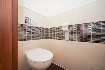 3 IZB. BYT PO REKONŠTRUKCII, CHLUMECKÉHO RUŽINOV - 9