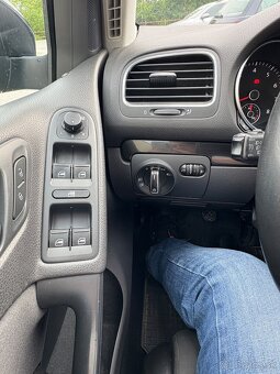 Vw golf 6 benzín 2012 - 9