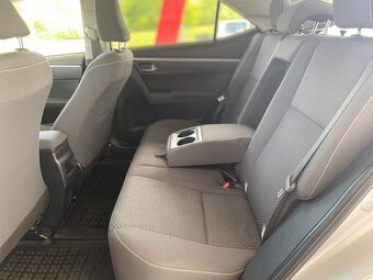 Toyota Corolla 1.6 Valvematic 97kW sedan - 9