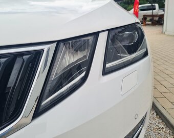 ŠKODA OCTAVIA COMBI 1.6 TDI 115K STYLE - 9