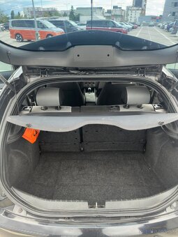 Alfa Romeo 147 1.9JTDM - 9