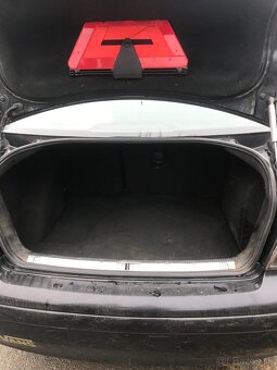 Volkswagen Bora Sedan 1.9TDi 85kw 16V - 9