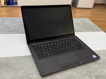 Tablet aj Notebook Dell Latitude 5300 i5 16GB 256GB - 9