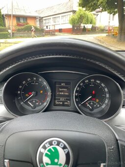 Škoda Superb 2.0 tdi 103kw - 9