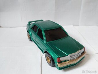 Model auta Mercedes Benz 190E - 9