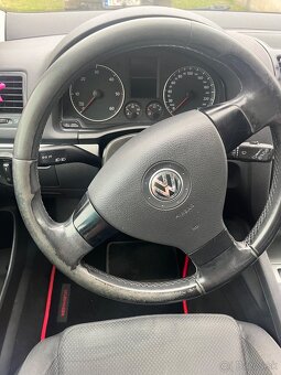 Volkswagen Golf 5 - 9