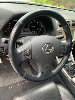 Predám LEXUS IS220d 2.2 130kw - 9