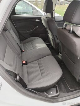 Ford Focus 2.0 tdci - 9
