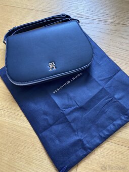 Kabelka Tommy Hilfiger - 9