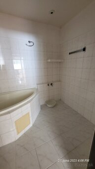 3 izbový byt v centre Ružomberka - 9