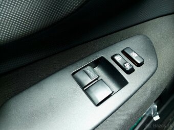Toyota Auris 1.6 benzin - 9